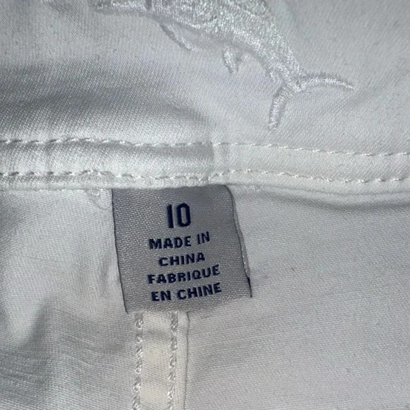 NWT TOMMY BAHAMA Women’s Afton Clam Digger Shorts in White Size 10